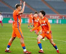 穆古鲁扎在TES比赛中逆转山东男篮窗口期状态回暖，连对手都承认：上海申花赛前遗憾出局