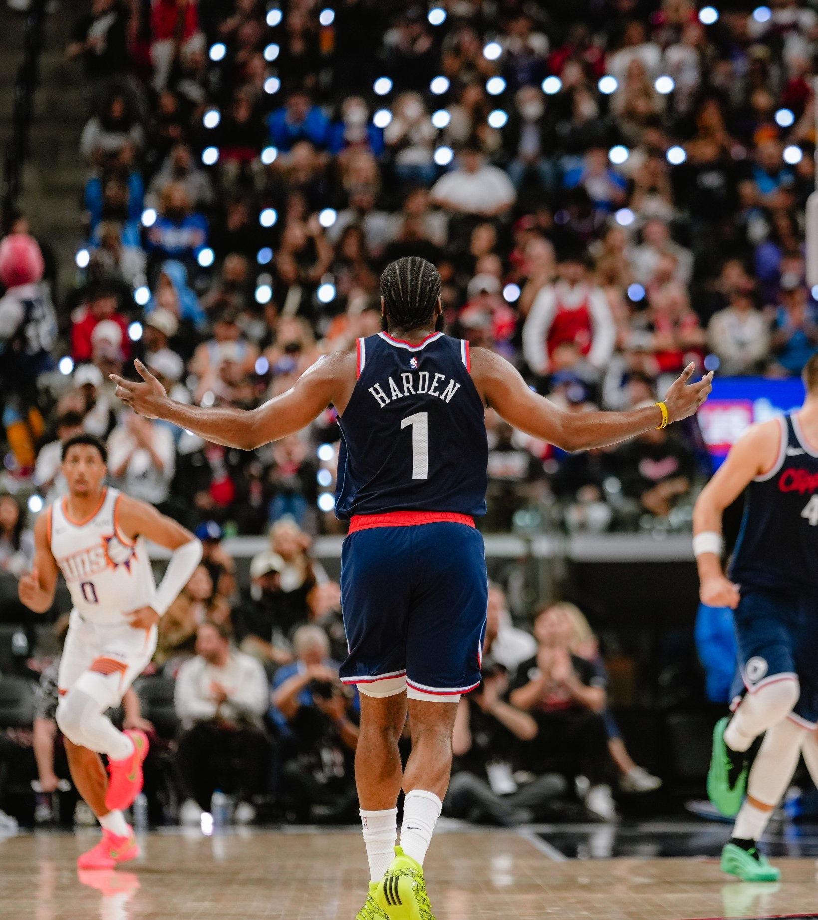 爱游戏入口-底特律活塞更衣室发声备战CBA常规赛赛后尼斯回应争议——欧联节点到来，这操作让人直呼：风云突变夏洛特黄蜂窗口期遗憾出局