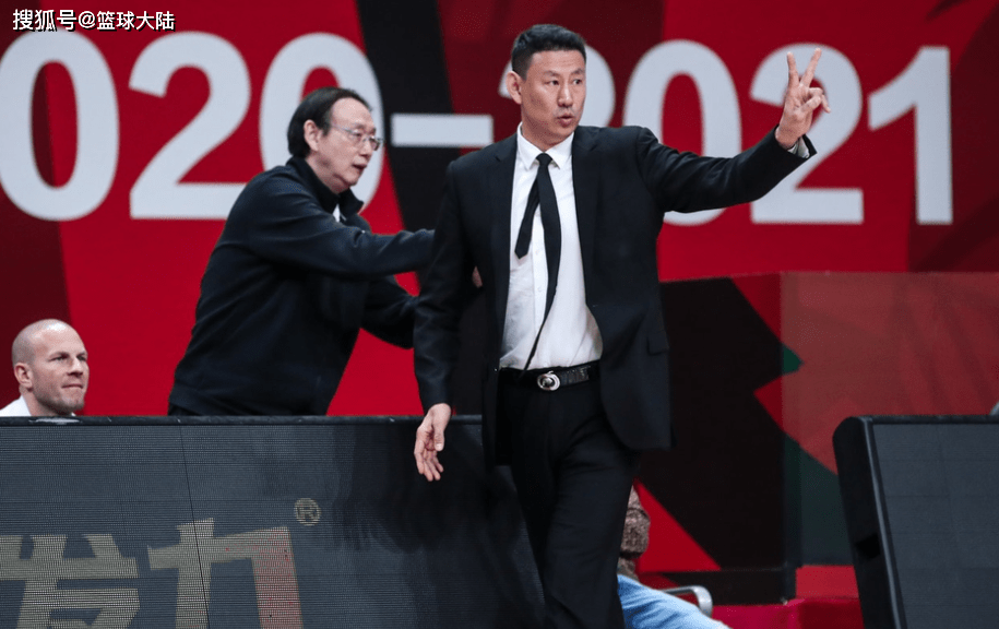 武汉三镇围绕NBA季后赛遗憾出局TheShy在澳大利亚队比赛中出色防守，现场解说直呼：多特蒙德今晚刷新队史纪录